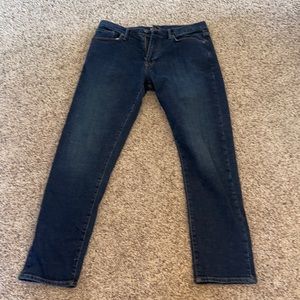 Gap 32/32 Athletic Dark Blue Jeans